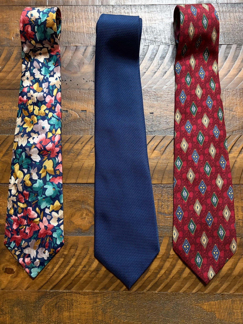 Men's Lot of 3 Assorted Ties Solid & Geometric Multicolor Silk & Polyester
